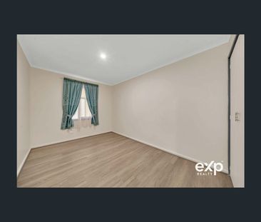 2 Arras Court, Paralowie, SA 5108 - Photo 5