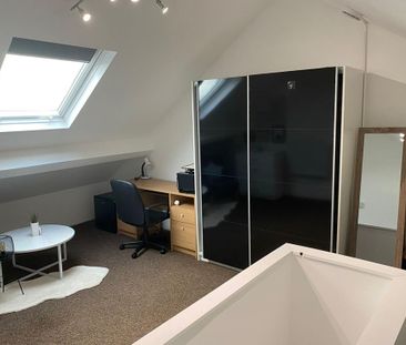 5 bedroom terraced house to rent - Photo 6