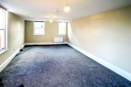 First Floor, Wood Street, St. Annes, FY8 - Photo 5