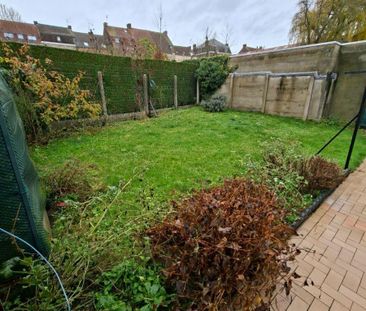 A deux pas de la gare, maison de ville avec garage et jardin compre... - Photo 6