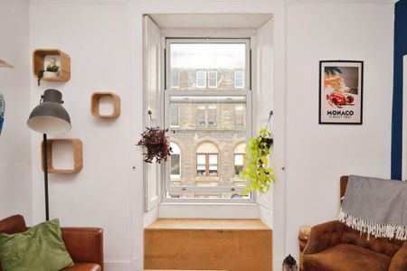 2 bedroom flat to rent - Photo 3