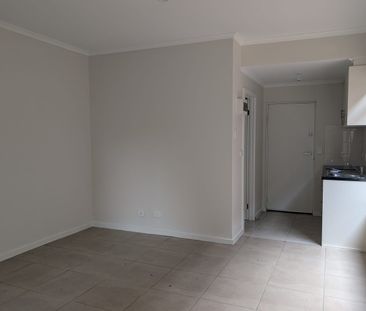 Ground Floor Apartment easy access with no stairs - Photo 2