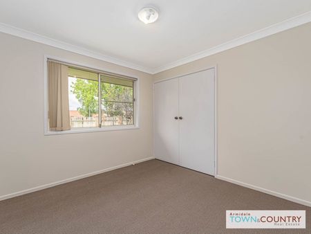 FRESHLY RENOVATED DELIGHT- WONT LAST LONG! - Photo 4