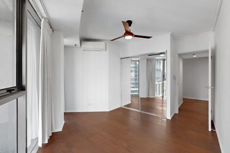 Executive Sky-High Living with Iconic River & Story Bridge Views - Photo 4