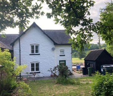 School House, Llanelidan - Photo 4