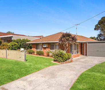 Comfortable 3-Bedroom Brick Home - Photo 4