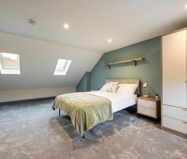 1 bedroom in a house share to rent - Photo 2