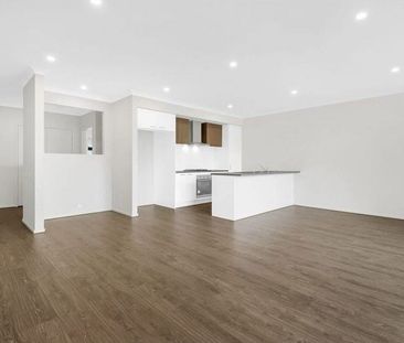 Sophisticated, Stylish & Spacious - Photo 4