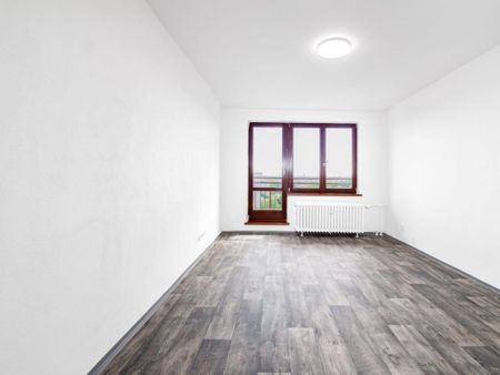 Pronájem bytu 1+kk 28 m2 - Fotografie 2