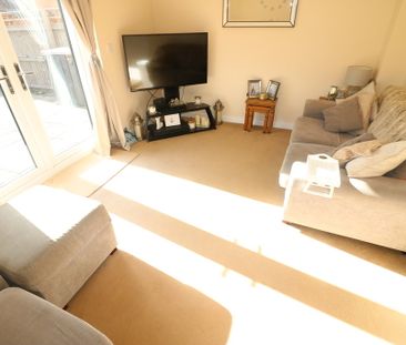 37 College Gardens - Photo 4