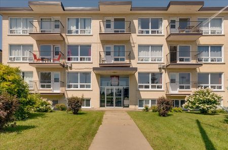 Le Fontainebleau Apartments - 1 Bedroom - Photo 2