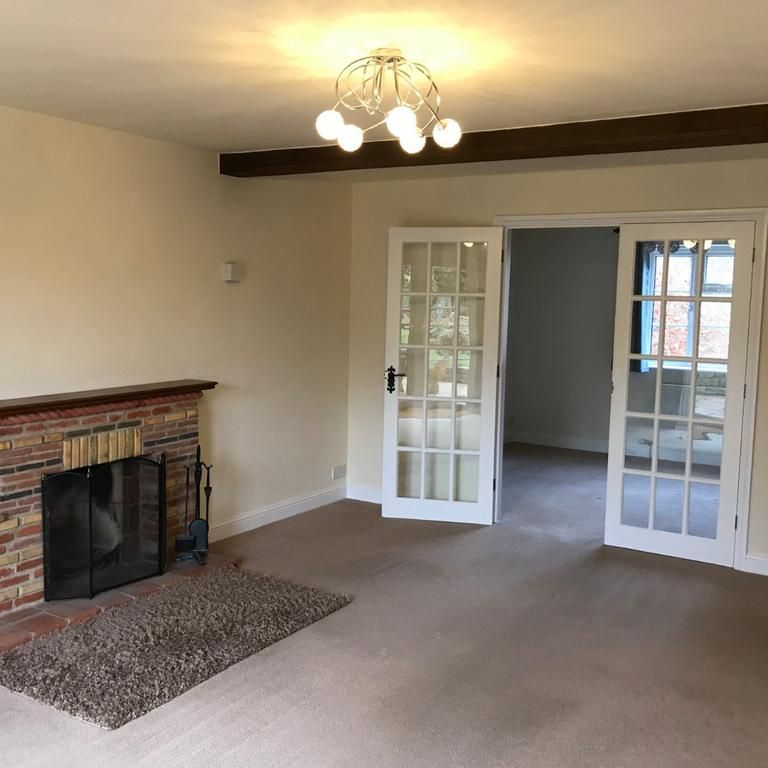4 bedroom detached house to rent - Photo 1