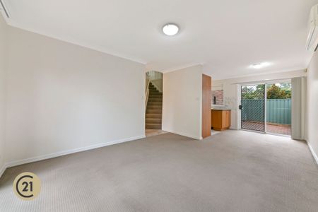 Spacious Two-Storey Townhouse in Prime Kellyville Location - Photo 4