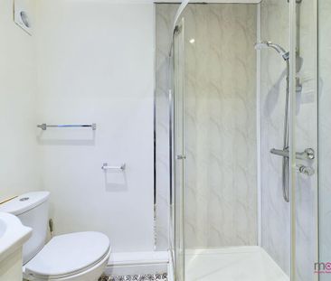 1 bedroom in a house share to rent - Photo 6