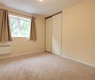 2 bedroom semi-detached house to rent - Photo 2