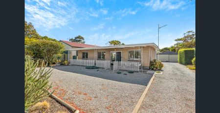 Your Seaside Escape Awaits! - Photo 5