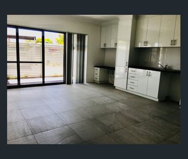 Break Lease - Convenient & Secure 2-Bedroom Unit in Thornlie - Photo 5