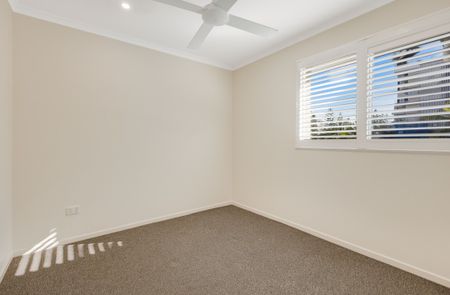 BEACHSIDE APARTMENT - RAINBOW BAY - Photo 4