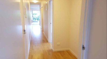 Simply beautiful city complex living! - Photo 5