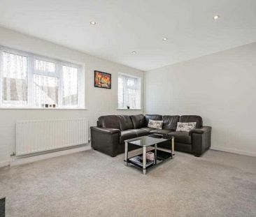 3 bedroom maisonette to rent - Photo 2
