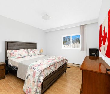 For Lease - 8 58th Street, Wasaga Beach, Ontario - Photo 5