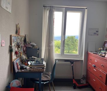 Large apartment with sea view and 4 rooms for rent in Chataigneriaz - Photo 4