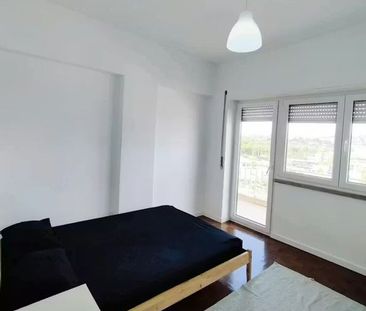 Praceta Gomercindo Carvalho, Almada, Setúbal Municipality 2805-155 - Photo 6