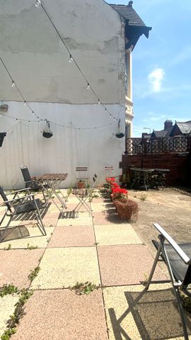 £950 PCM, Spacious Part Furnished One Bedroom Ground Floor Flat with Shared Garden in Shirley Road, Roath, Cardiff, CF23 5HN - Photo 4