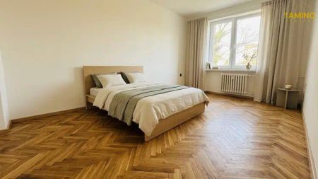 Pronájem prostorného bytu 3+1 s lodžií, 69 m - Photo 2