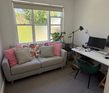 North Sydney - Photo 1