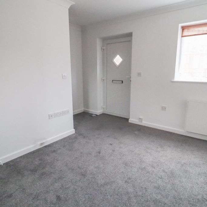 1 bedroom semi-detached house to rent - Photo 1