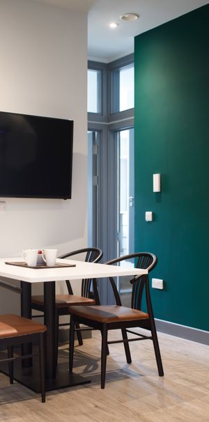 Park Street Room 1 - Photo 1