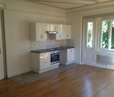 Location Appartement 2 pièces 40m² LYON 8ème - Photo 4
