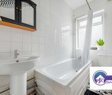 1 bedroom in a flat share to rent - Photo 5