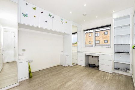 4 bedroom terraced house to rent - Photo 5