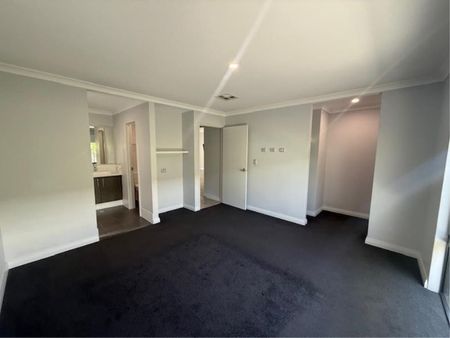 8 Canunda Approach, Wandi - Photo 2