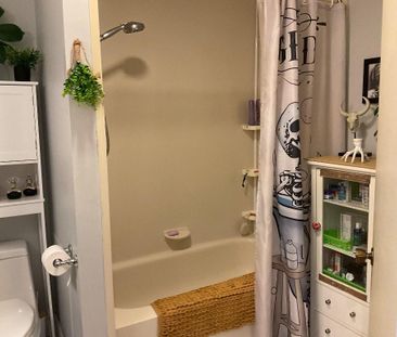 MÉTRO LAVAL 31/2 HAUT DE TRIPLEX LIBRE LE 1er AVRIL - Photo 4