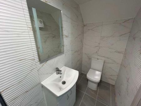 High Street, Staffordshire, Burton Upon Trent, DE14 - Photo 5