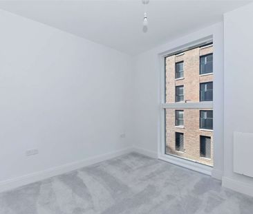 A modern and unfurnished two bedroom apartment in the Horlicks Quar... - Photo 6