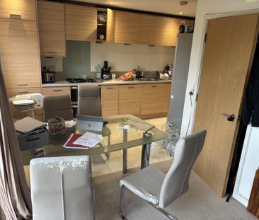 3 Bed link detached house to let in Waterstone Park, Greenhithe - Photo 4