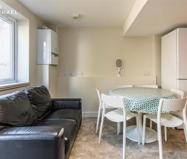 6 bedroom terraced house to rent - Photo 6