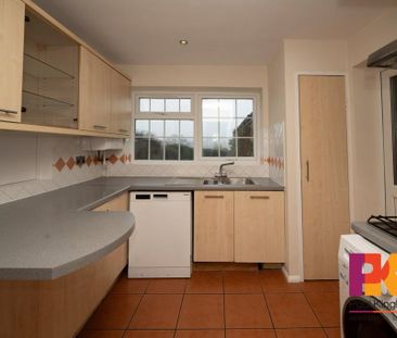 3 bedroom semi-detached house to rent - Photo 6