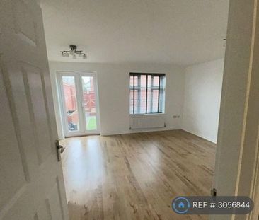 3 bedroom semi-detached house to rent - Photo 1