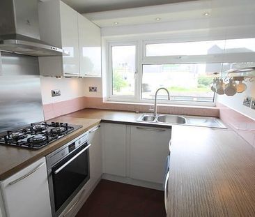 2 bedroom maisonette to rent - Photo 5