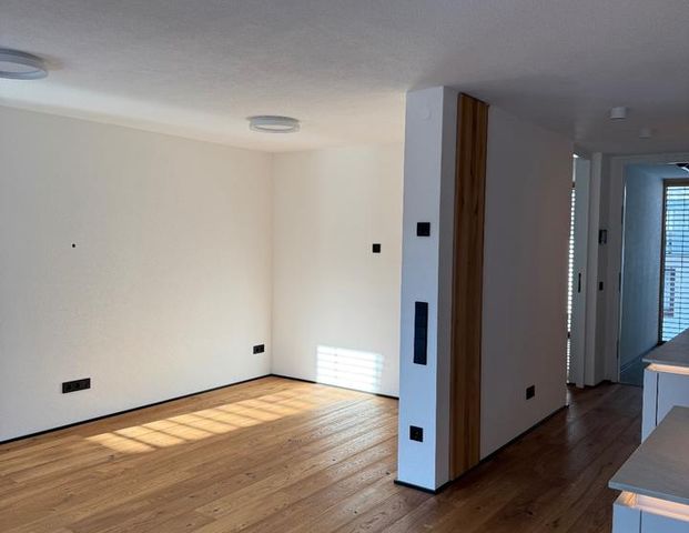 Moderne Neubauwohnung mit gehobener Ausstattung - Photo 1
