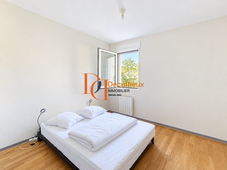 Location Appartement 3 pièces 69m² VILLEURBANNE 69100 - Photo 2