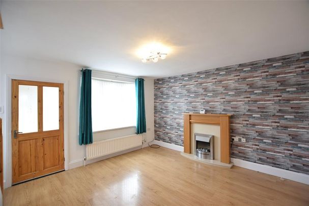 3 bedroom semi-detached house to rent - Photo 1
