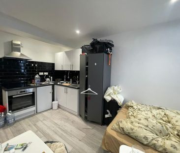 Studio to rent - Photo 5