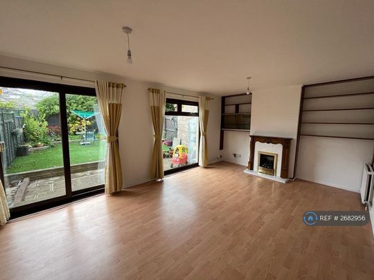 3 bedroom terraced house to rent - Photo 1