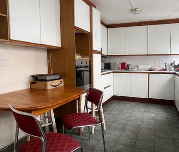 24 Malone Avenue, Room 4, Belfast, BT9 6ER - Photo 5